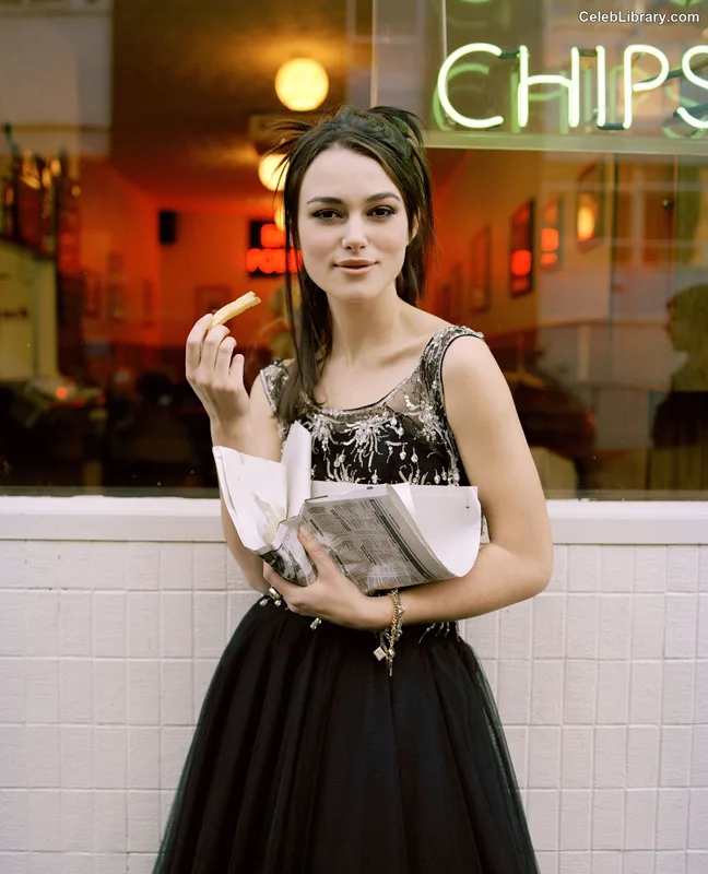 Keira Knightley photo 9 of 490