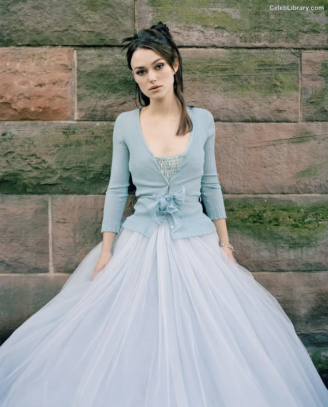 Keira Knightley photo 19 of 490