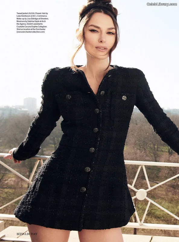 Keira Knightley photo 24 of 490