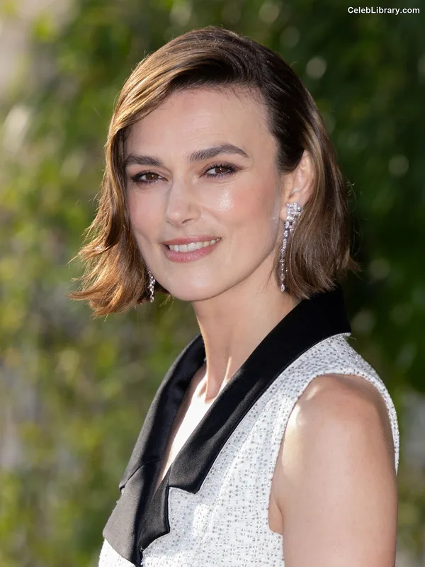 Keira Knightley photo 2 of 490