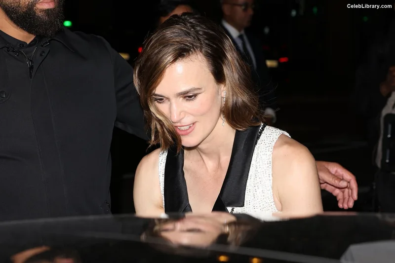 Keira Knightley photo 6 of 490