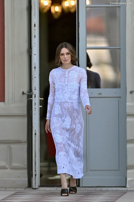Keira Knightley photo 3 of 490