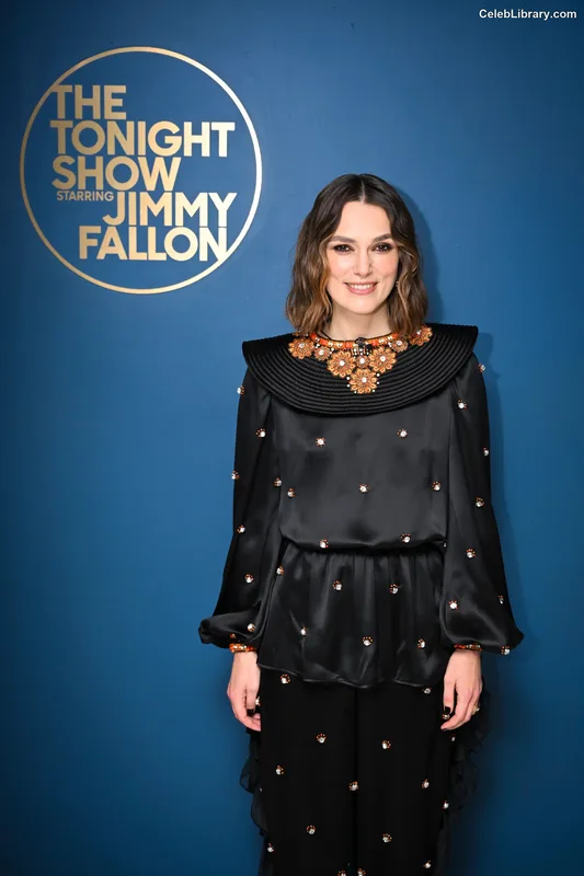 Keira Knightley photo 4 of 490