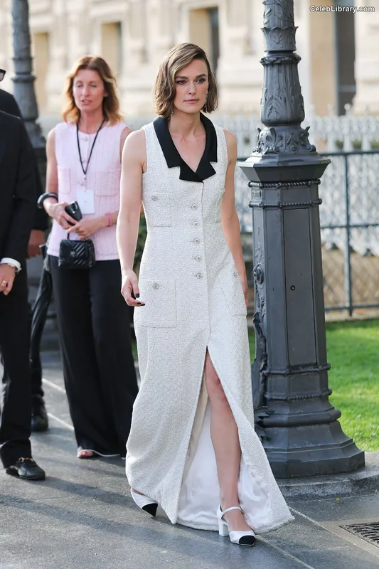 Keira Knightley photo 14 of 490