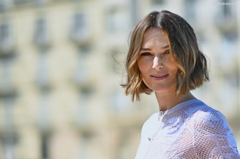 Keira Knightley photo 15 of 490