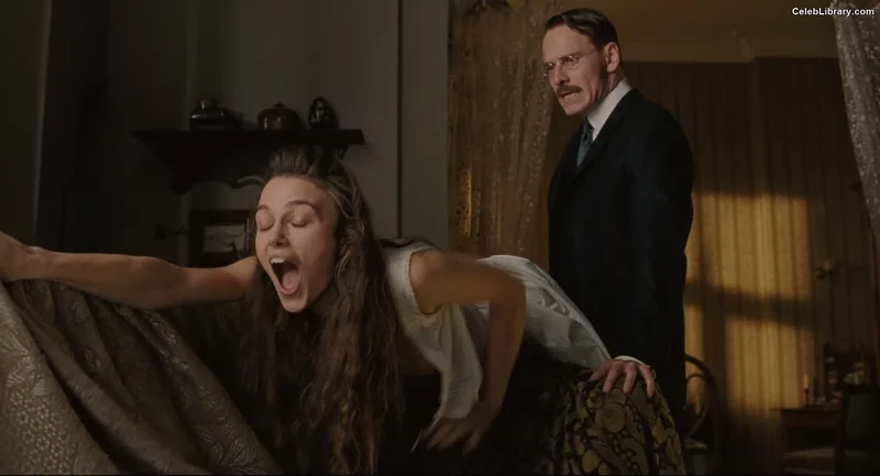 Keira Knightley photo 5 of 490