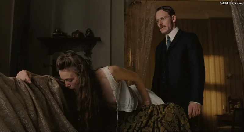 Keira Knightley photo 6 of 490