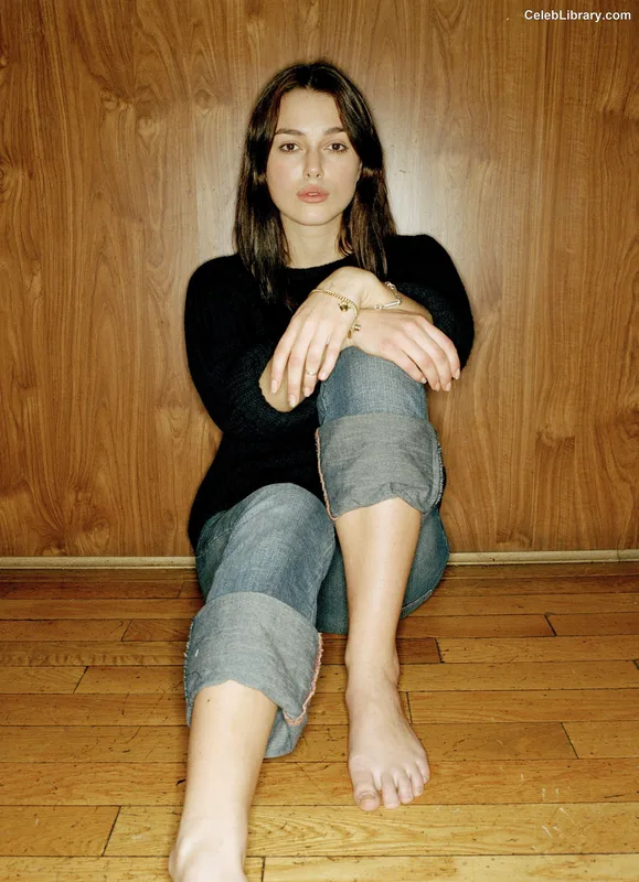 Keira Knightley photo 21 of 490