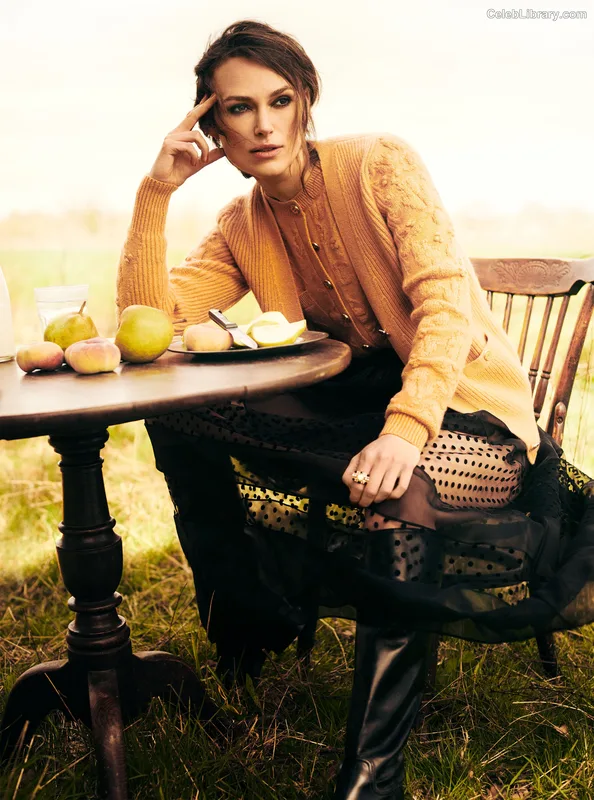 Keira Knightley photo 6 of 490