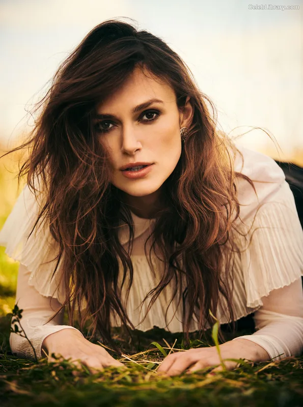 Keira Knightley photo 7 of 490