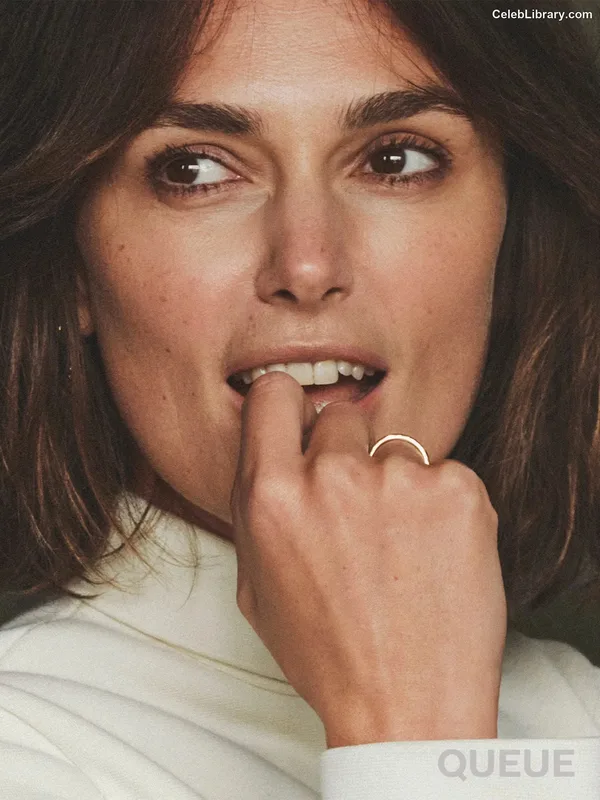 Keira Knightley photo 4 of 490