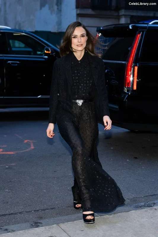 Keira Knightley photo 6 of 490