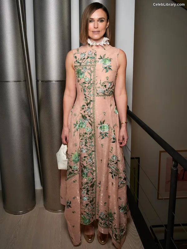 Keira Knightley photo 19 of 490
