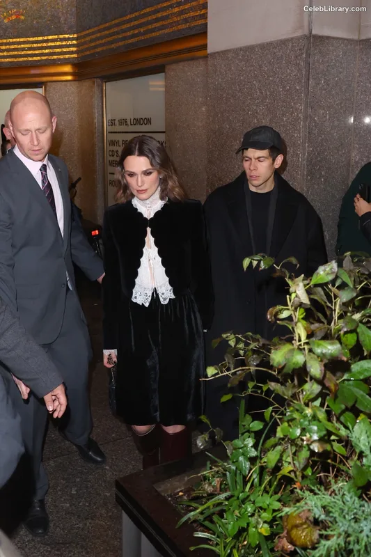 Keira Knightley photo 19 of 490
