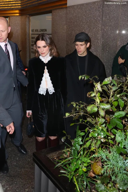 Keira Knightley photo 23 of 490