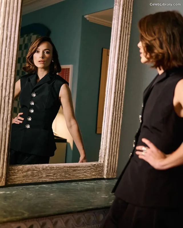 Keira Knightley photo 3 of 490