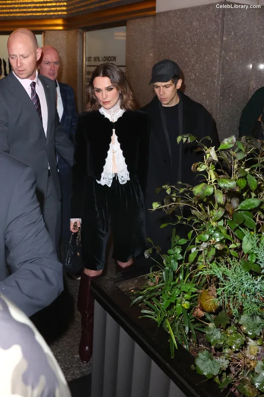 Keira Knightley photo 7 of 490