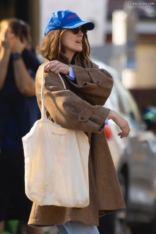 Keira Knightley photo 9 of 490