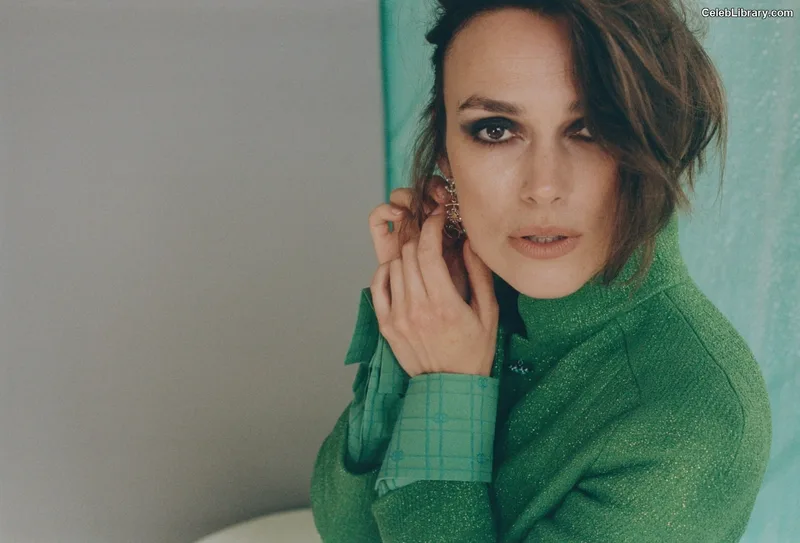 Keira Knightley photo 15 of 490