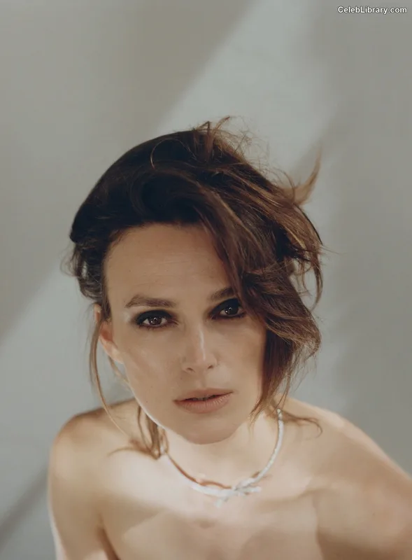 Keira Knightley photo 8 of 490