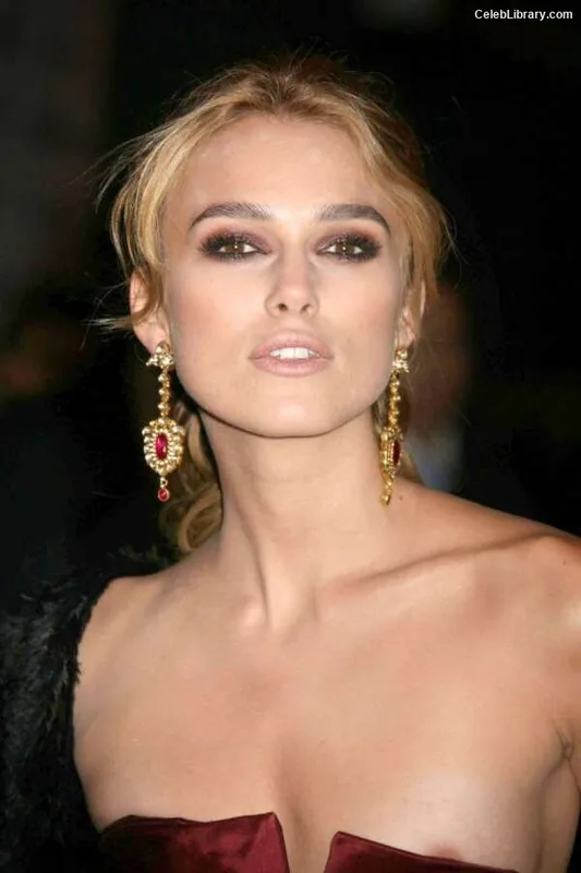 Keira Knightley photo 17 of 490