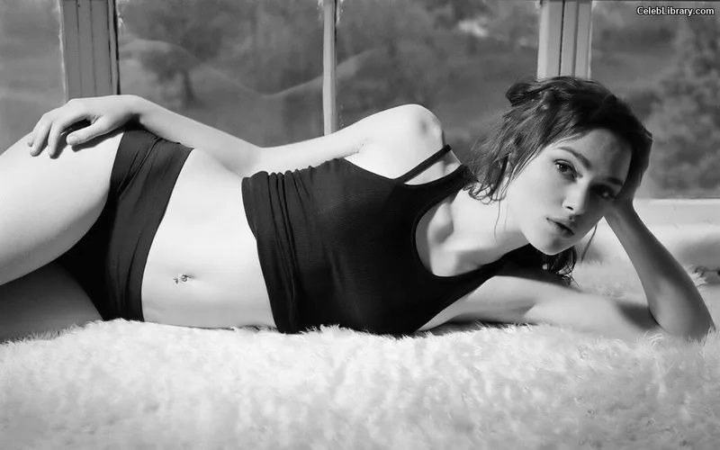 Keira Knightley photo 7 of 490