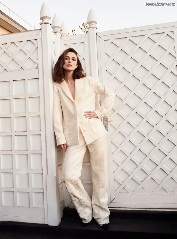 Keira Knightley photo 9 of 490