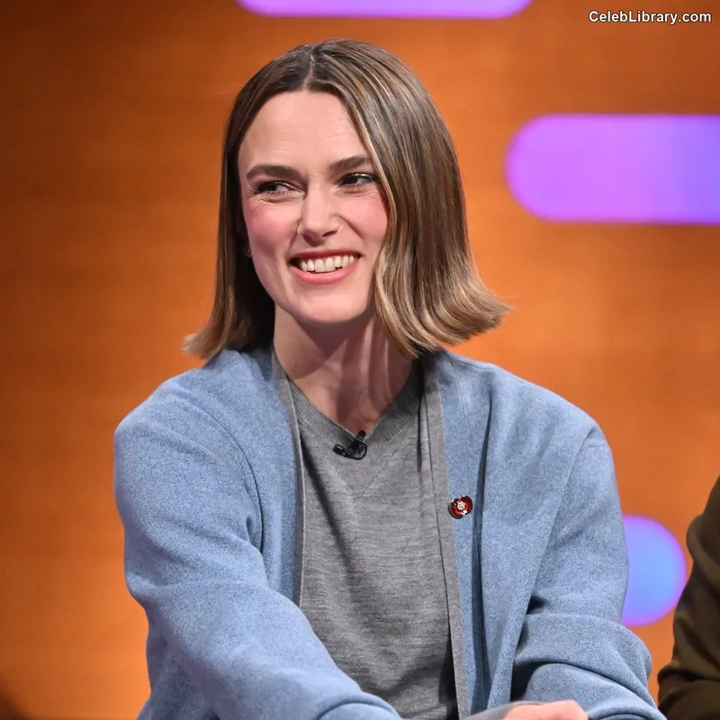 Keira Knightley photo 7 of 490