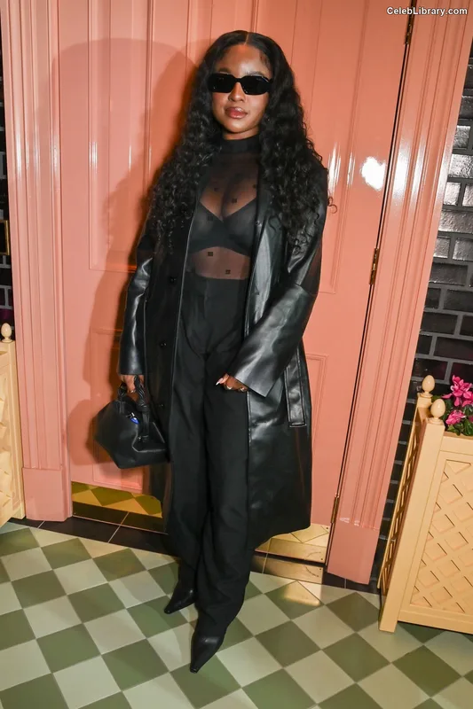 Keisha Buchanan photo 14 of 91