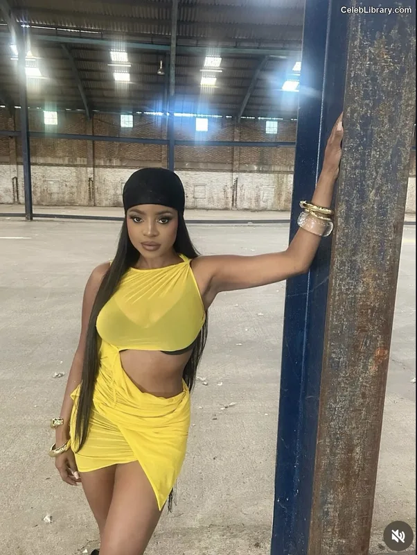 Keisha Buchanan photo 3 of 91