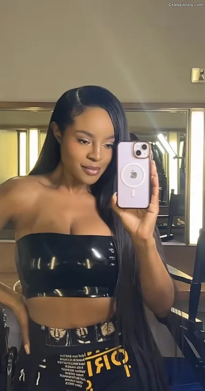 Keisha Buchanan photo 7 of 91