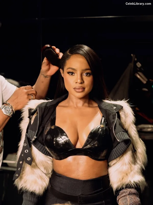 Keisha Buchanan photo 9 of 91