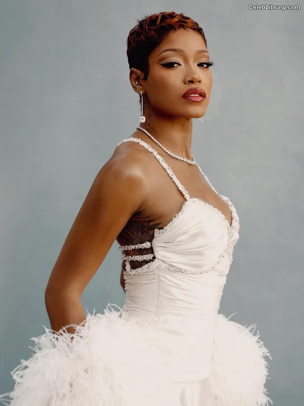 Keke Palmer photo 2 of 735