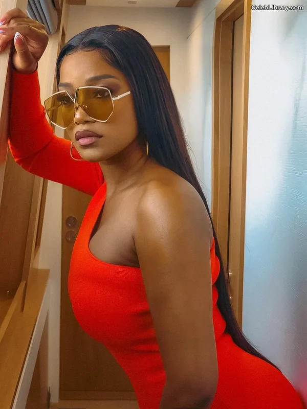 Keke Palmer photo 1 of 735