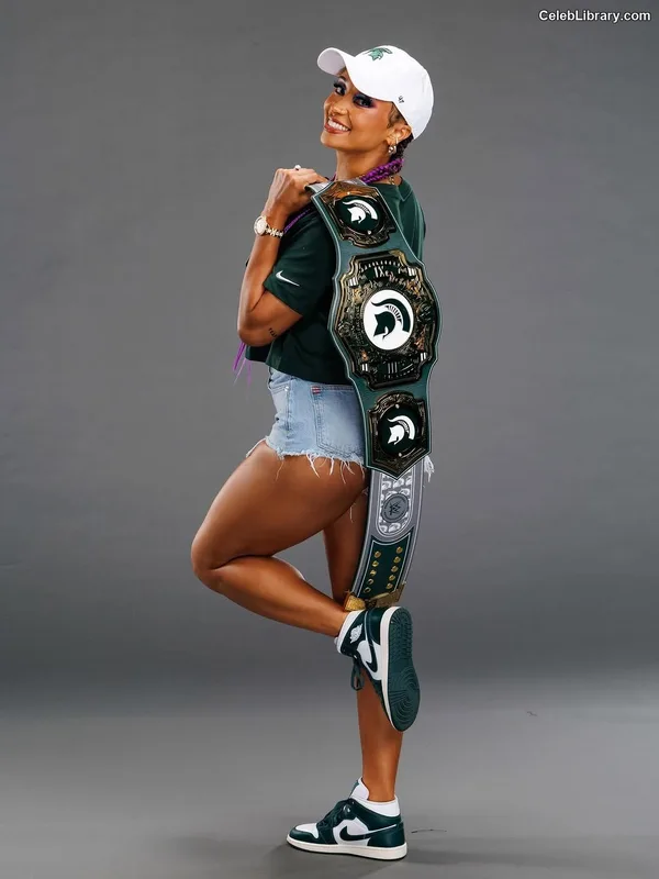 Kelani Jordan photo 8 of 293