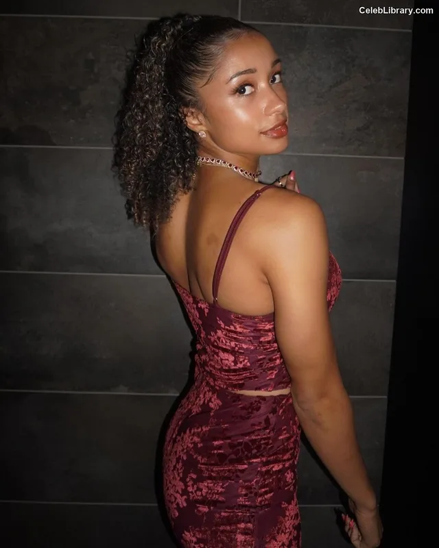 Kelani Jordan photo 8 of 293