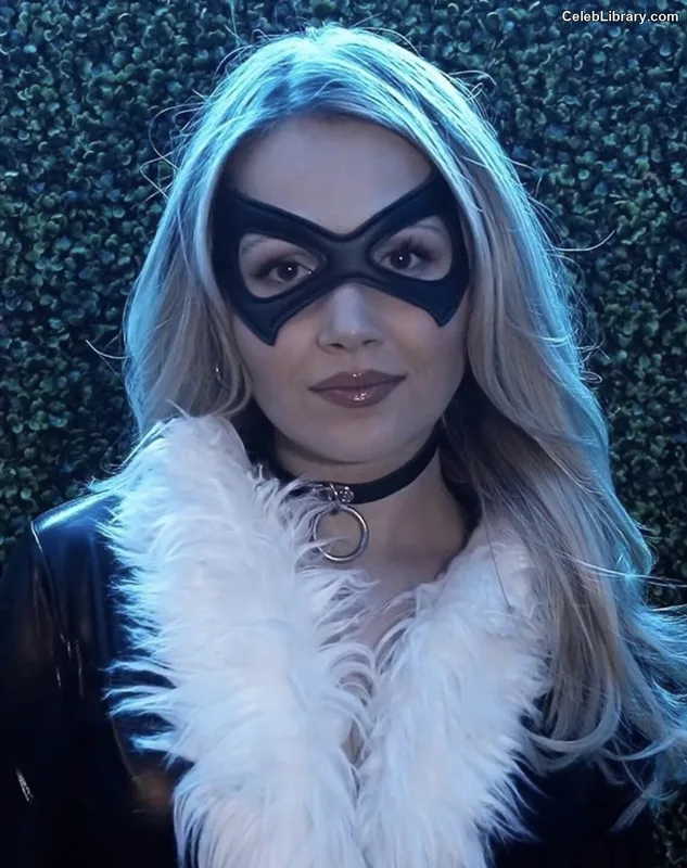 Kelli Berglund photo 22 of 196