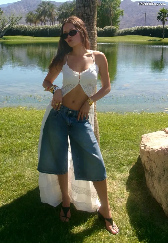 Kelli Berglund photo 3 of 196