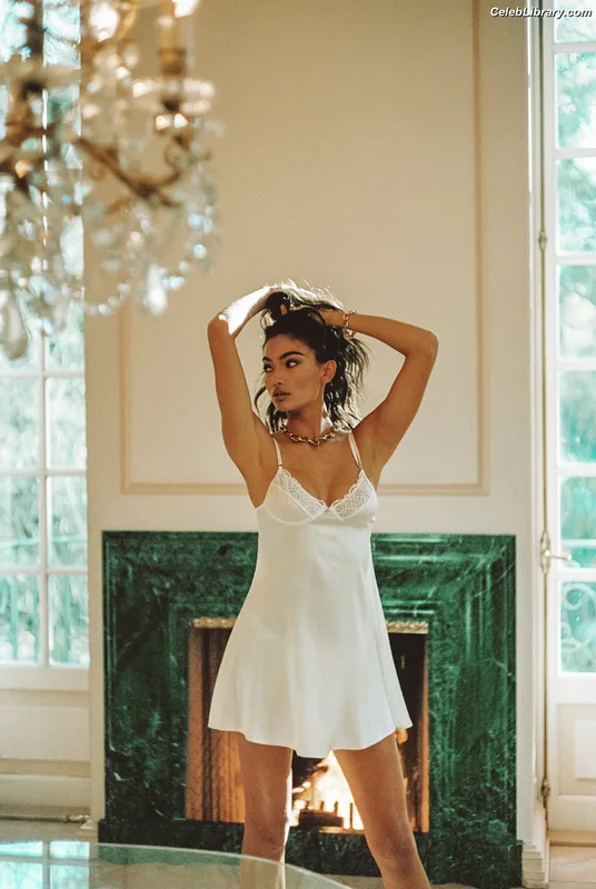 Kelly Gale photo 24 of 282