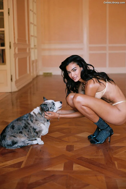 Kelly Gale photo 17 of 282
