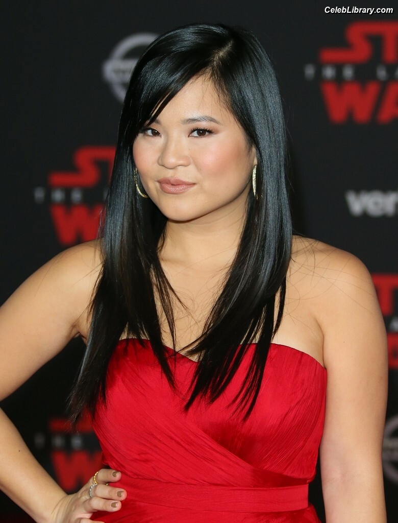 Kelly Marie Tran photo 7 of 21