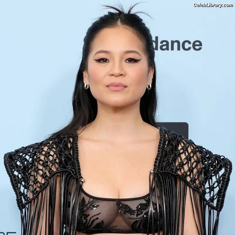 Kelly Marie Tran photo 17 of 21