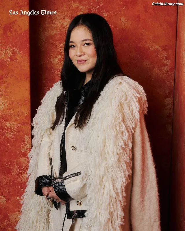 Kelly Marie Tran photo 18 of 21