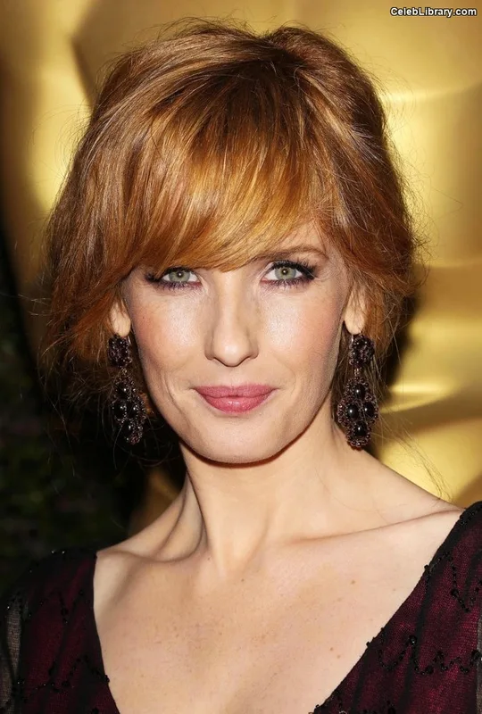 Kelly Reilly photo 13 of 45