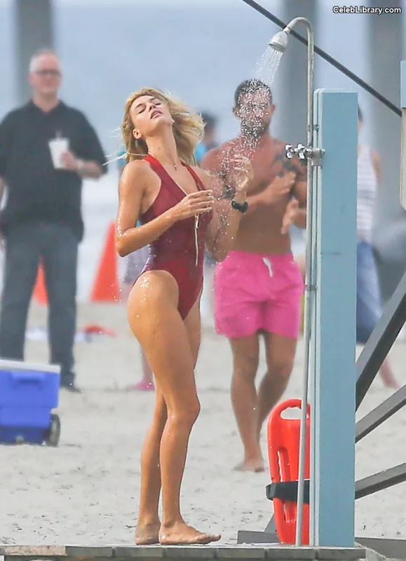 Kelly Rohrbach photo 3 of 144