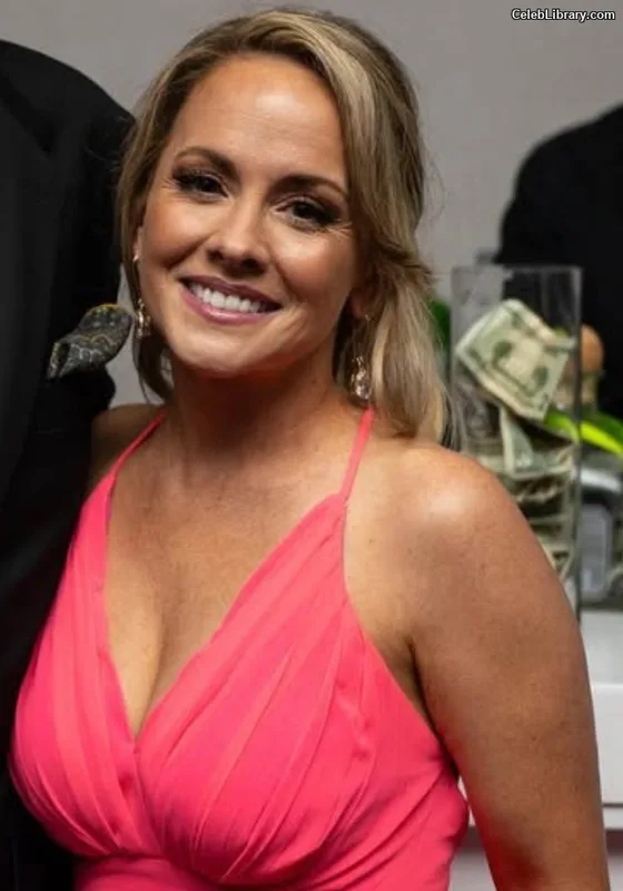 Kelly Stables photo 1 of 39