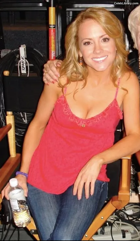 Kelly Stables photo 5 of 39
