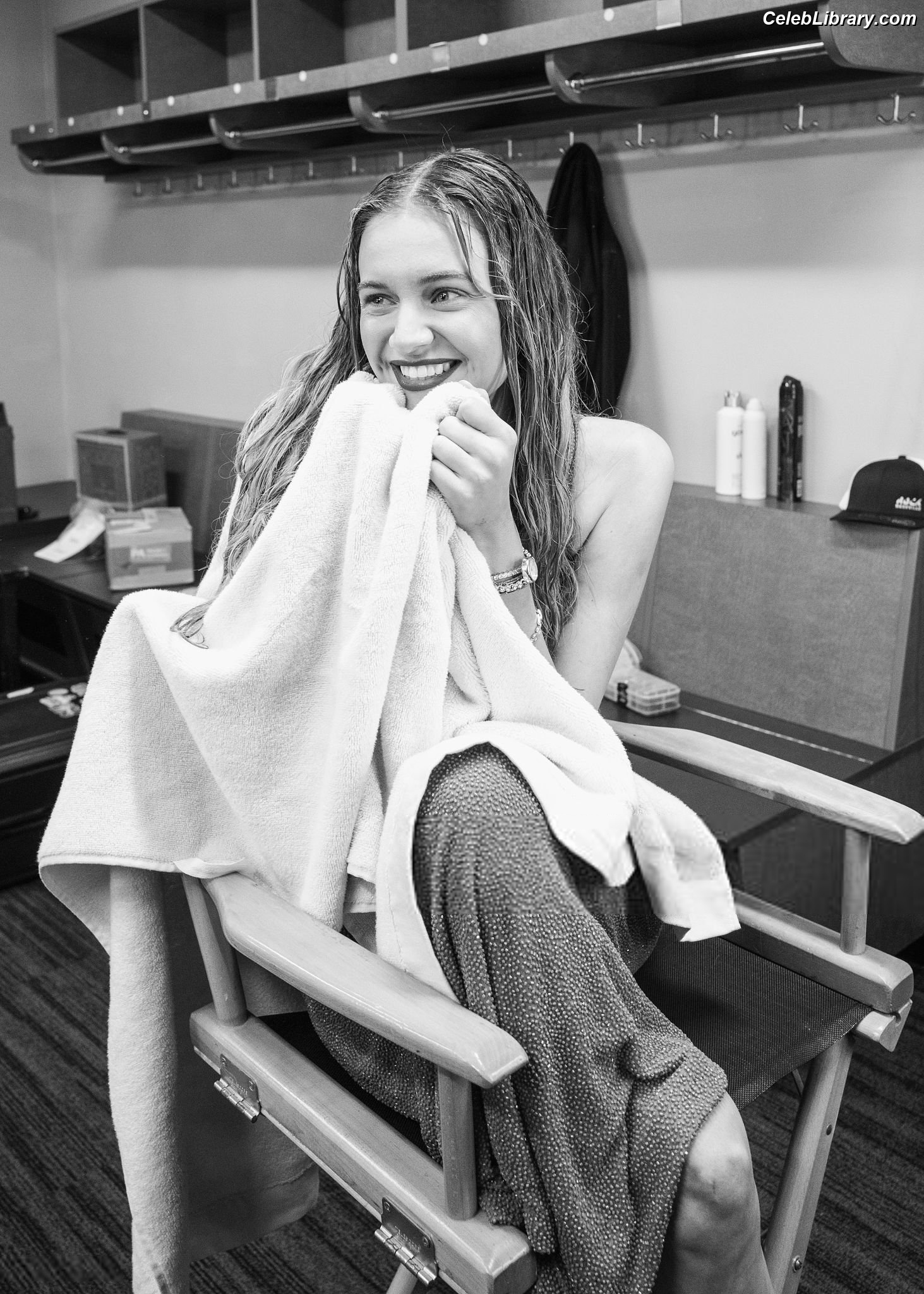 Kelsea Ballerini photo 8 of 128