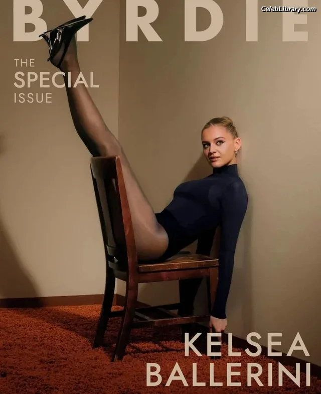 Kelsea Ballerini photo 1 of 128