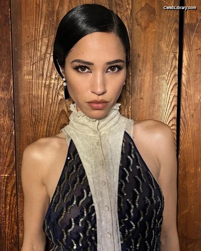 Kelsey Asbille photo 16 of 113